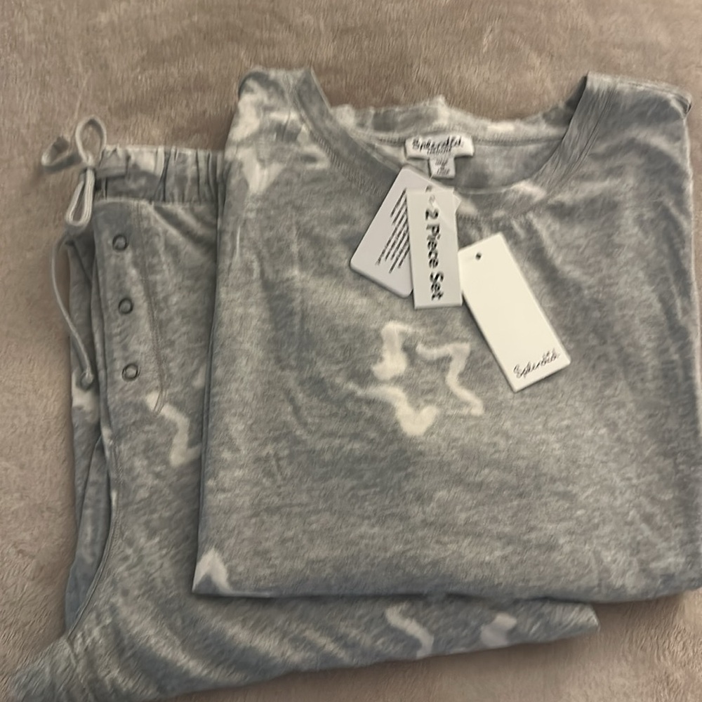 SPLENDID (2) Piece “Stars” PJ/Lounge Set! Cotton/Poly Blend “SOFT” (XS) BNWT